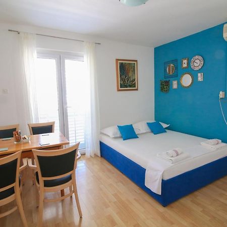 Apartment Bili-Sea View Apartment In The Center Makarska Exterior foto